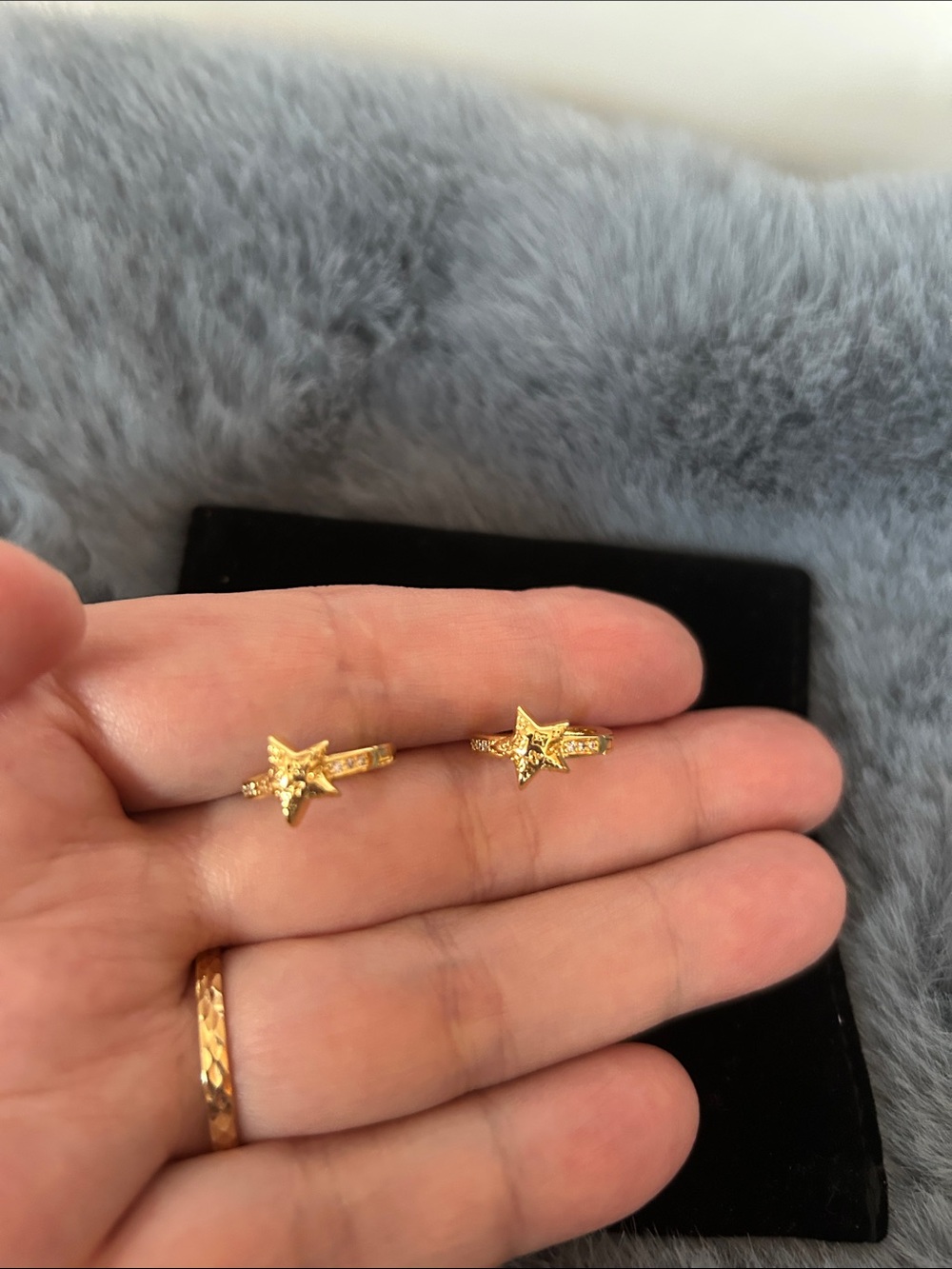 Gold Starfish Stud Earrings - Women Jewelry